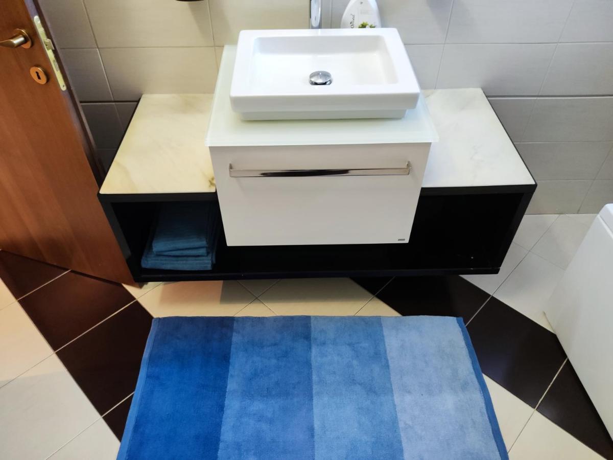 Aria Premium Apartment Boekarest Buitenkant foto